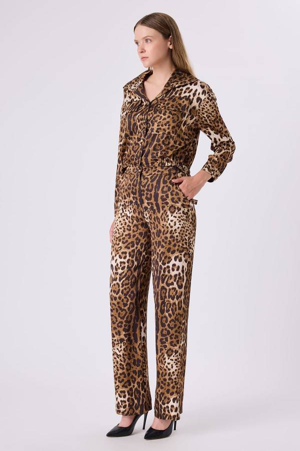 Leopar desenli dökümlü pantolon