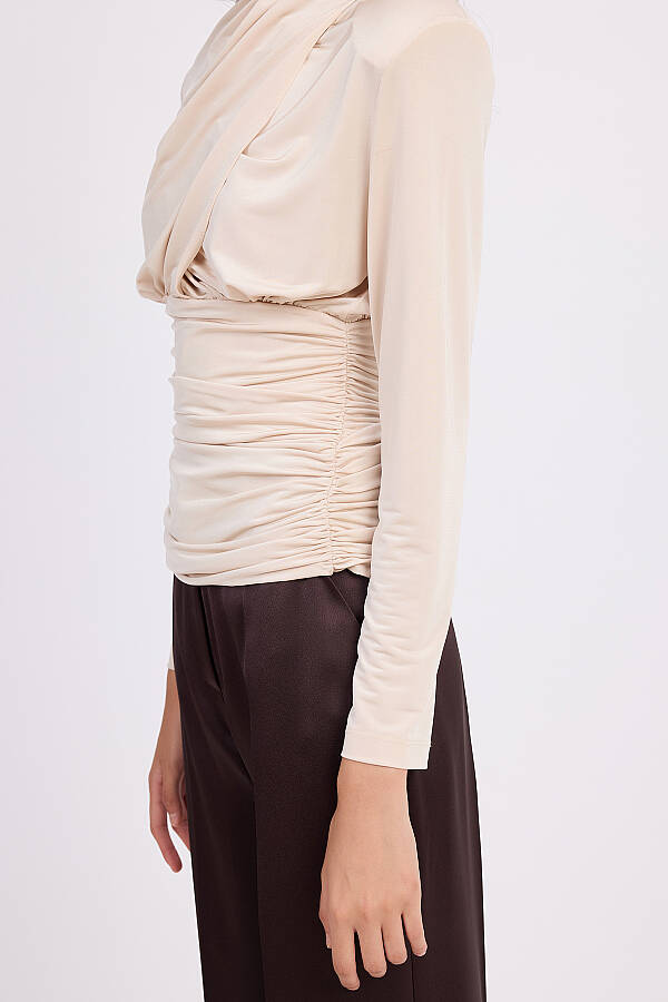Drape yakalı örme bluz - 4