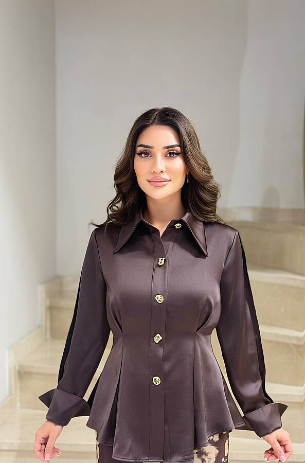 Düğme detaylı saten gömlek - 5