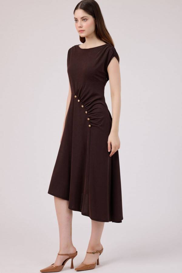Düğme detaylı tencel elbise